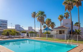 Bungalows Side Shore